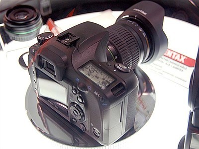 賓得K10D數(shù)碼相機(jī)與新能源技術(shù)開發(fā)的創(chuàng)新融合